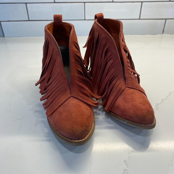 ❌ [SOLD] Coconuts by Matisse Lambert Fringe Bootie Burgundy Size 6 - Picture 3 of 9